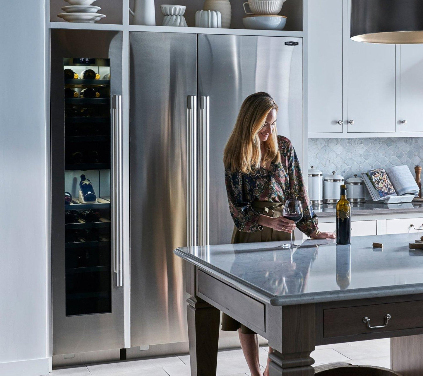 SIGNATURE KITCHEN SUITE SKSCW181RP 18-inch Integrated Column Wine Refrigerator - SKSCW181RP